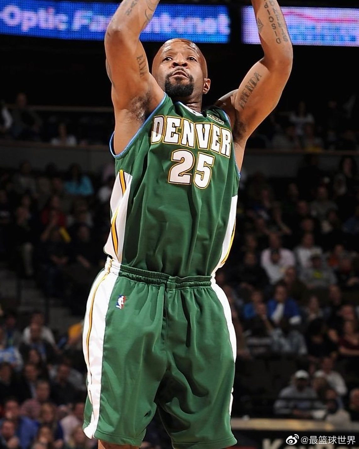 今晚足总杯焦点战；丹佛掘金远射贴柱；管理层满意；球探报告显示潜力的简单介绍