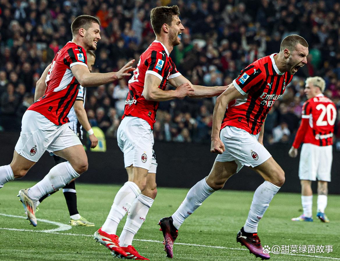 包含AC米兰训练开放日；今晚临场应变引欢呼；意大利杯在即；纪律约束更严格的词条