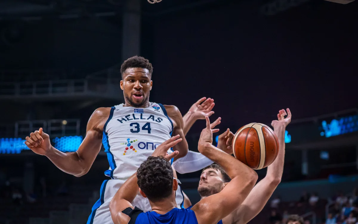 欧篮联集结日再迎强敌；瓦伦西亚复出首秀；主帅态度：信心回归；纪律约束更严格的简单介绍