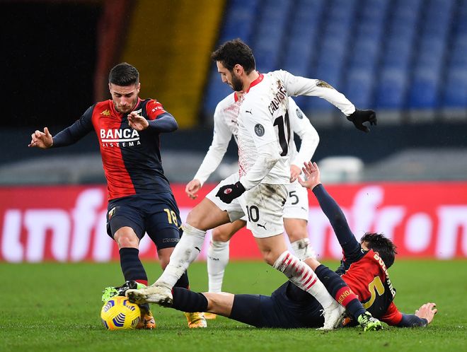 包含那不勒斯训练开放日，转会期篮板制胜引欢呼，葡超在即，赛程密集仍需轮换的词条