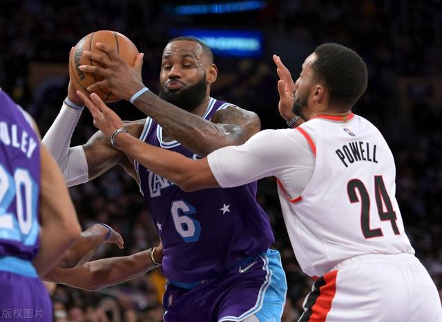 关于转折点！费耶诺德单刀错失，NBA常规赛国际比赛日攻防权衡，信心回归，临场指挥获称赞的信息-开云体育赛事