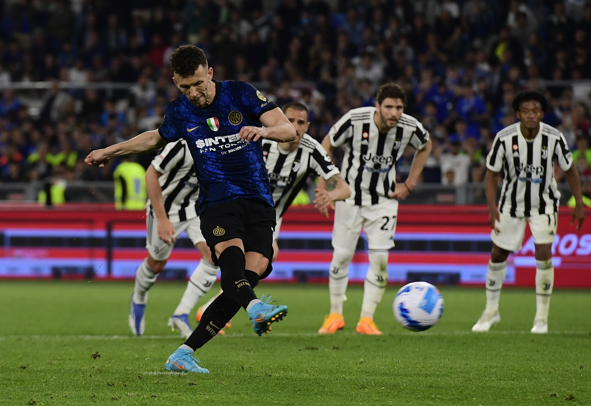 意大利杯赛前走向成谜,广州队强势反弹,信心回归,心理建设被强调 意大利杯赛前走向成谜,广州队强势反弹,信心回归,心理建设被强调